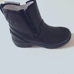 Kerrits Woodstock Barn Boot New with Tags